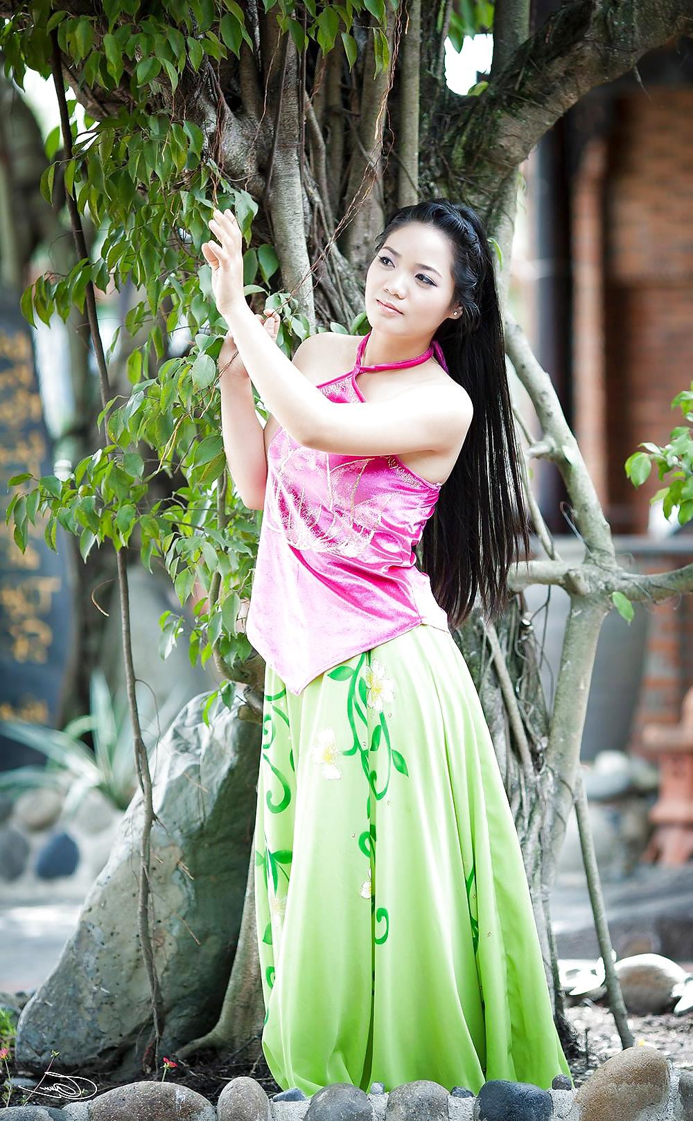 25P Vietnamese - Ao dai