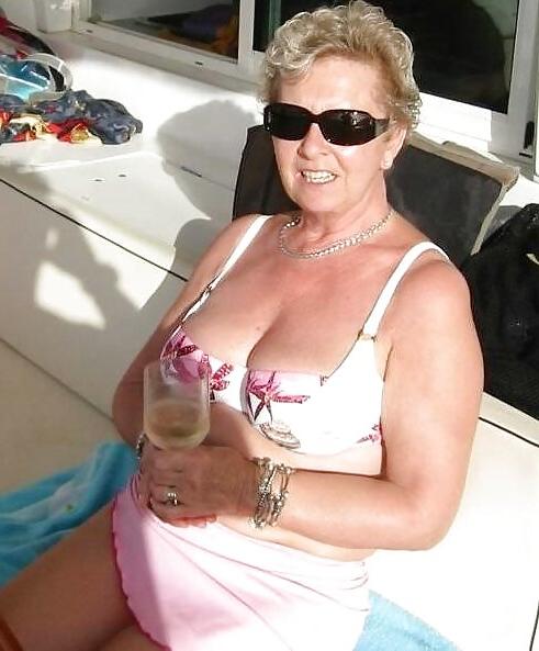 25P Swimsuit bikini bra bbw mature dressed teen big tits - 81