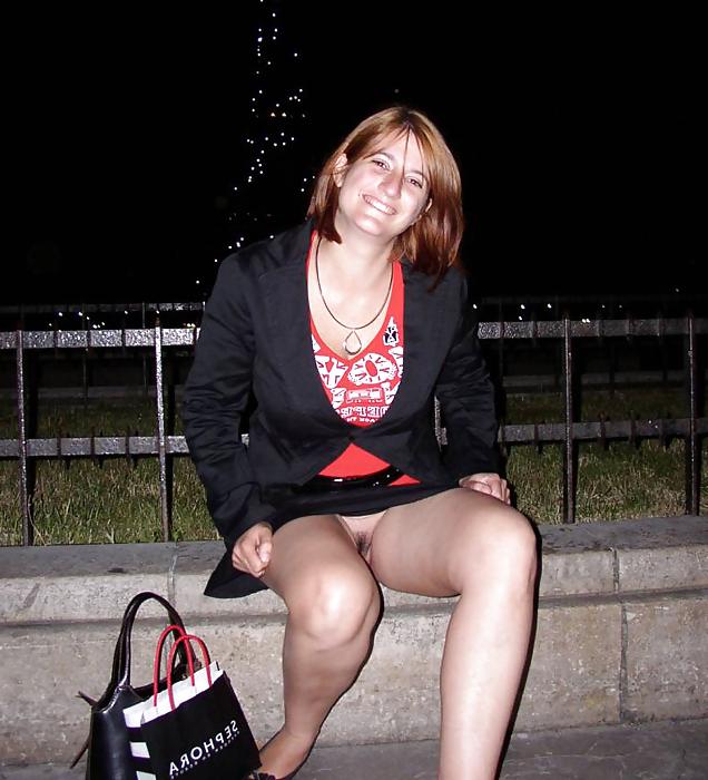 15P Upskirt No Pants 11