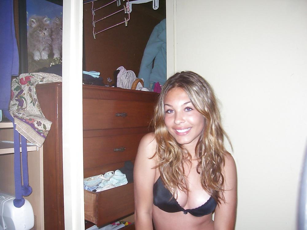 11P Found these pics on my ex gf's sister laptop