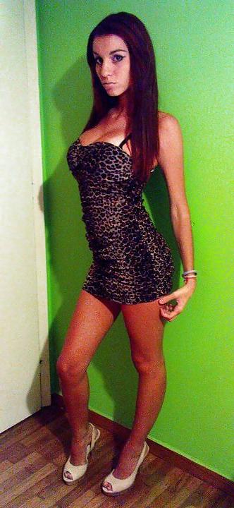 24P Hot Greek girls