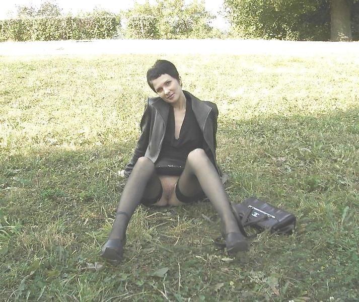 19P How to sit for whore 5
