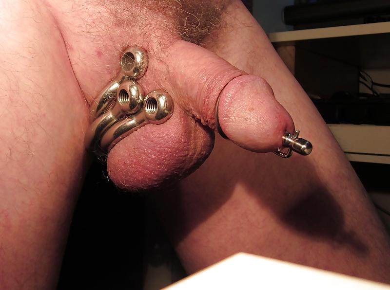16P Holiday time... long, deep sound with string and shackles