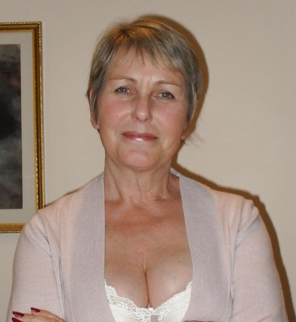 24P Granny pussies and tits...