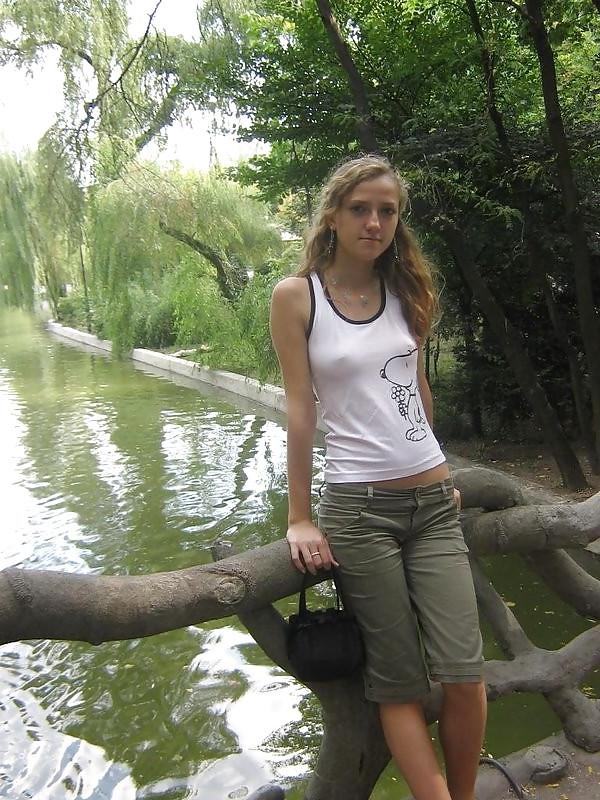 22P Hot Amatuer Pokies
