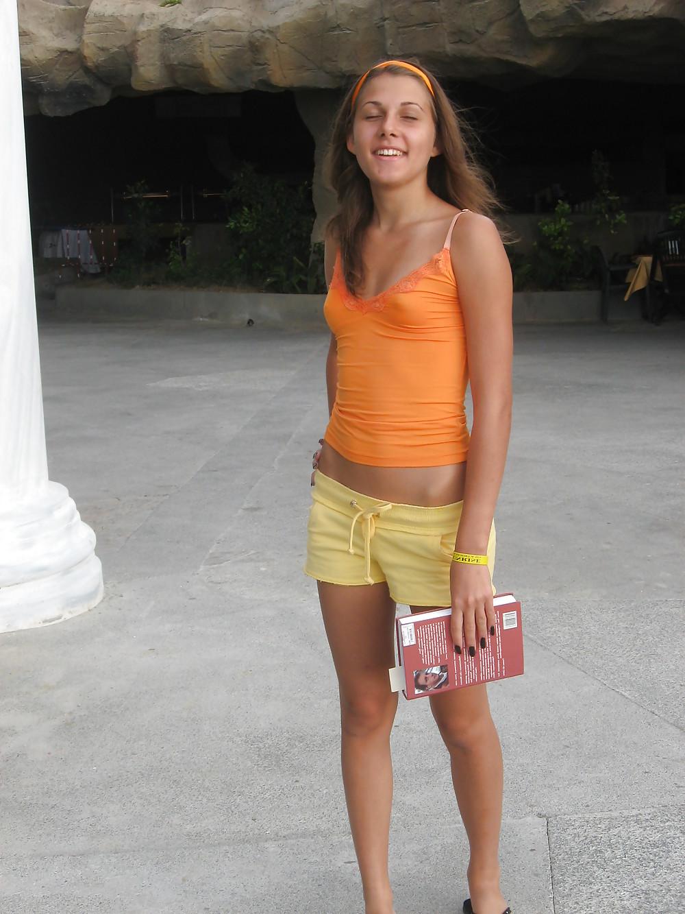 22P Hot Amatuer Pokies