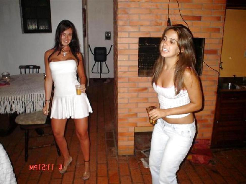 9P Greek girl: Valia