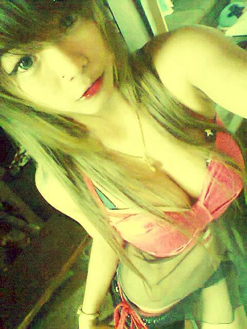 20P Hot Asian Babes 3