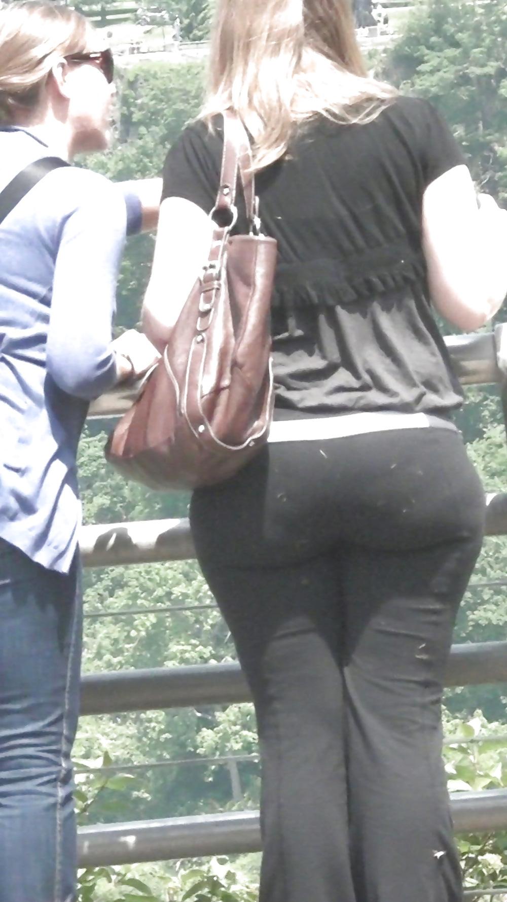 25P Candid ass addiction II