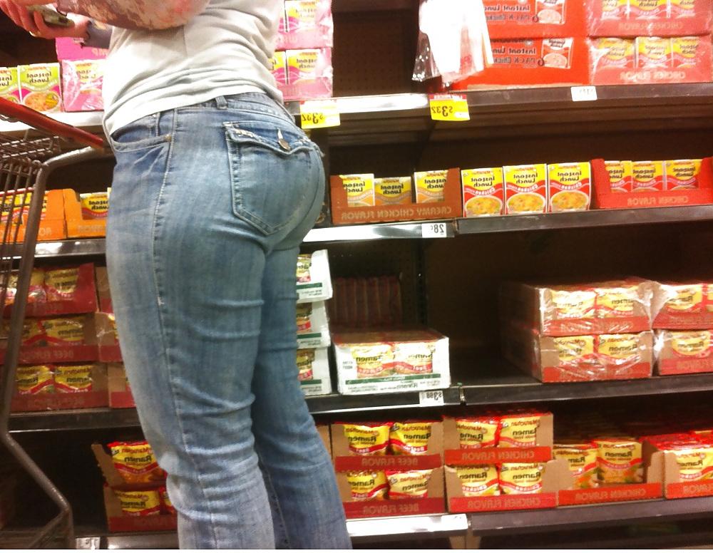25P Candid ass addiction II