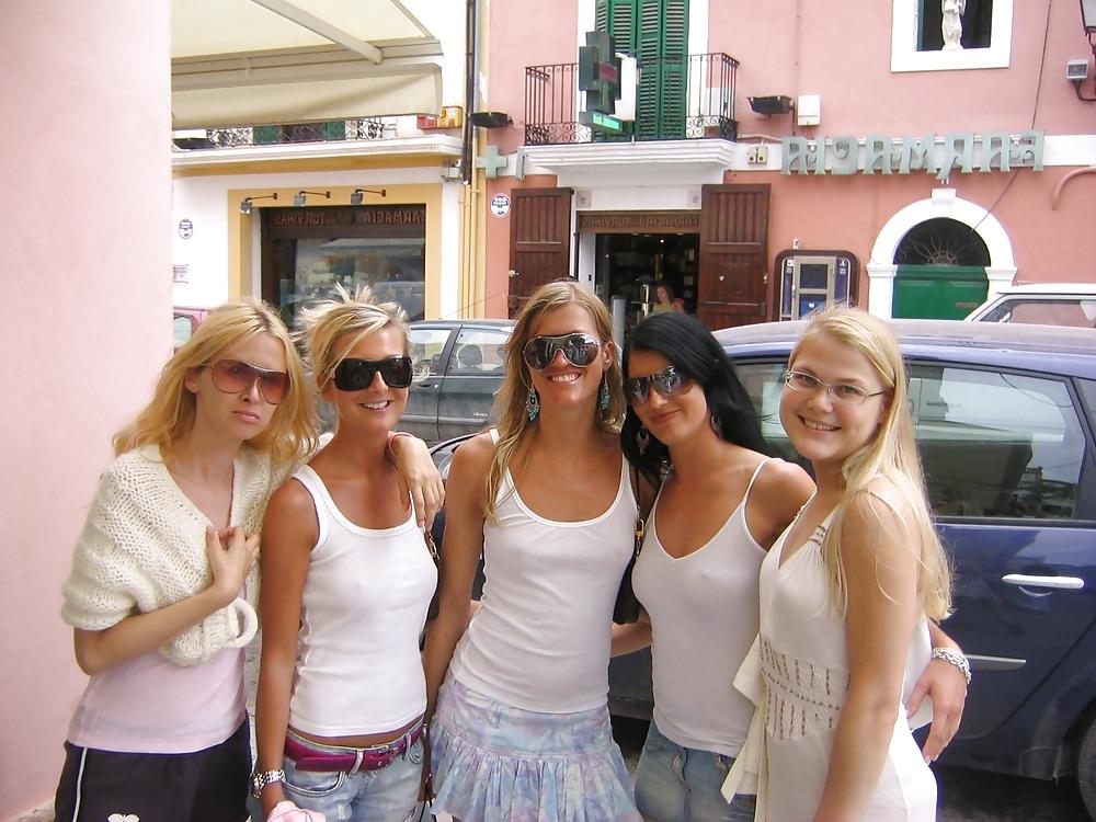 15P Pokies - Nipples