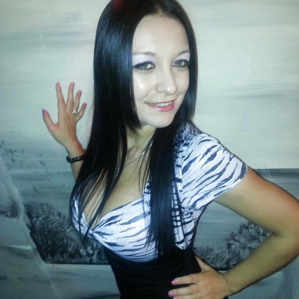 9P Romanian: Monica
