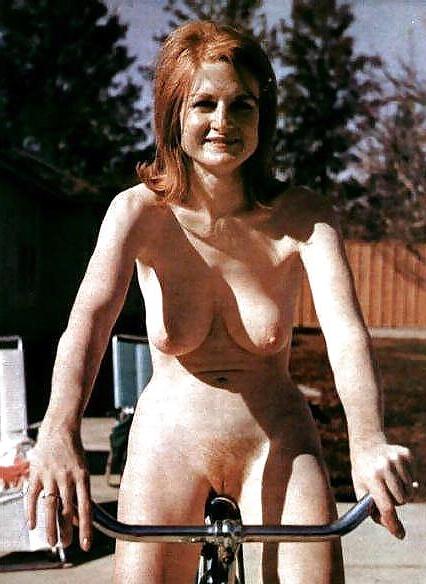 25P Vintage Nudism