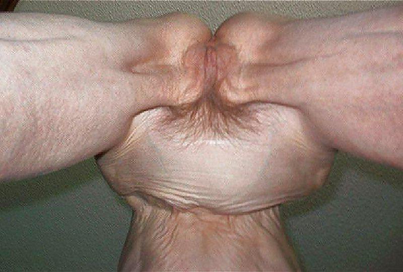 24P EXTREMELY SKINNY AND VERY OLD HAIRY GRANNY