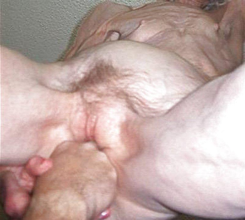24P EXTREMELY SKINNY AND VERY OLD HAIRY GRANNY