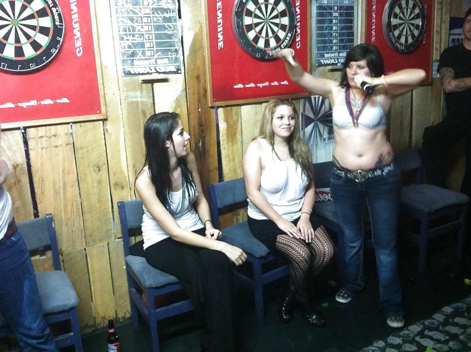 25P RANDOM GIRLS NUDE AND NONE NUDE V1