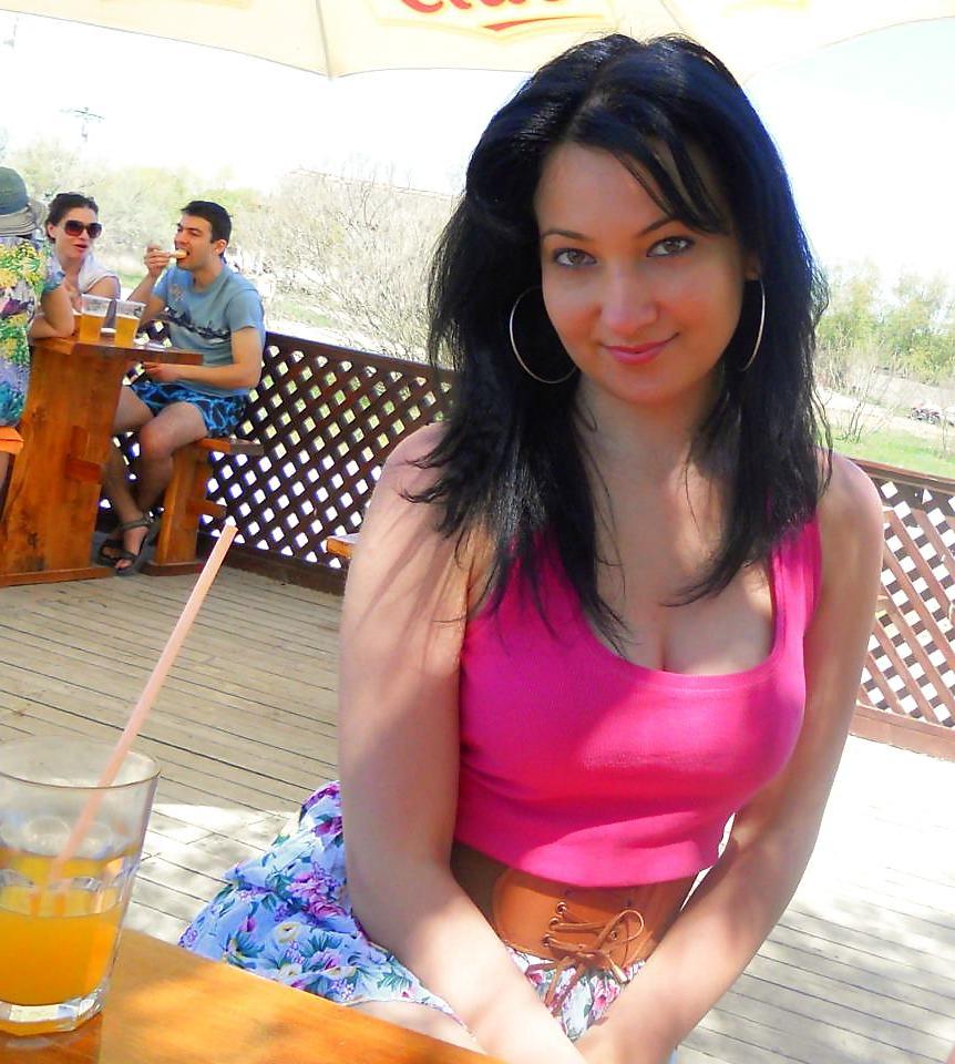 22P Romanian girl: sanda