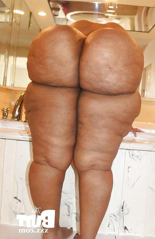25P Ebony Booty