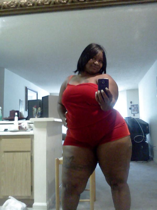 25P Ebony Booty