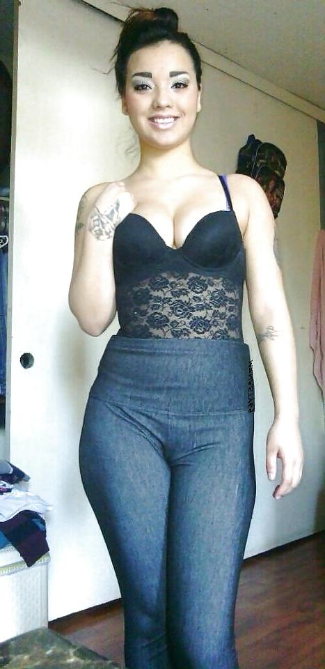 15P She Loves Getting Fucked Deep And Hard 