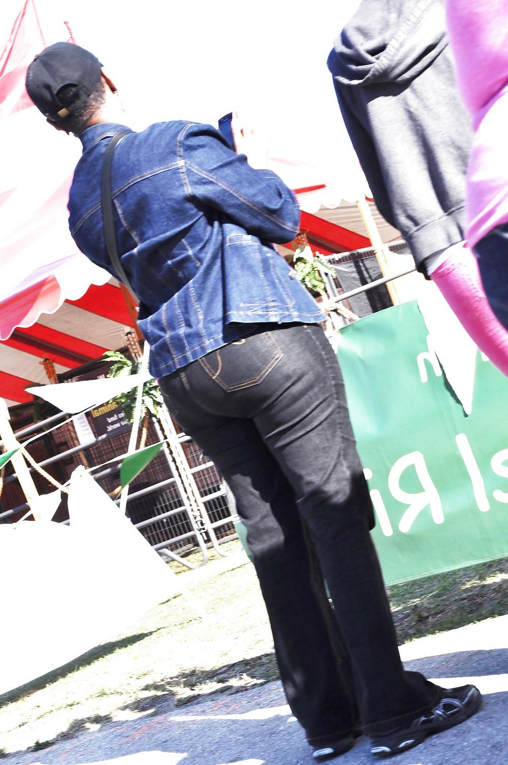 6P Wide Black Curvy Ass