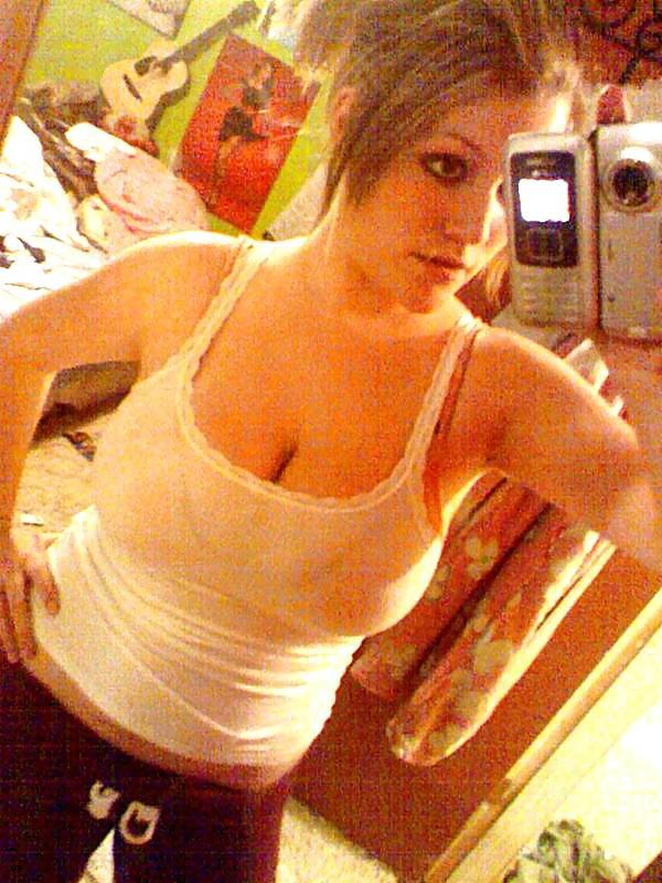 25P Busty Chubby Teen III