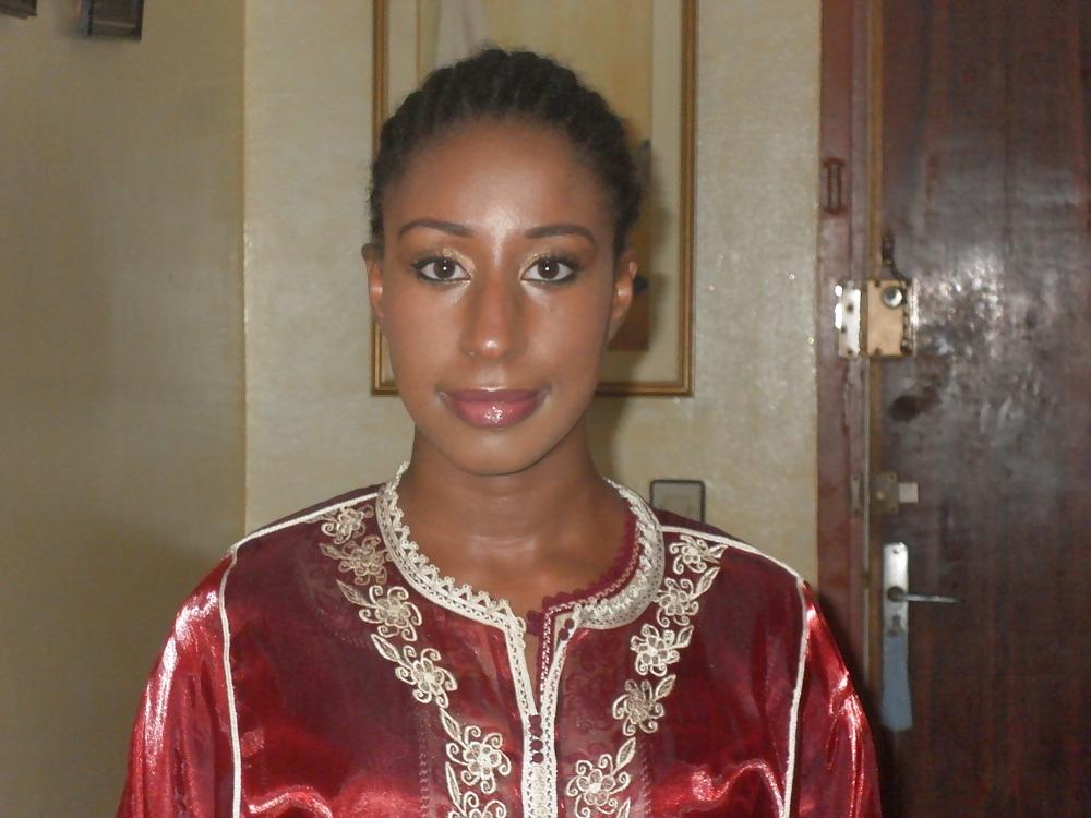 19P Houda Morocco (Black) Girl Cun On Her