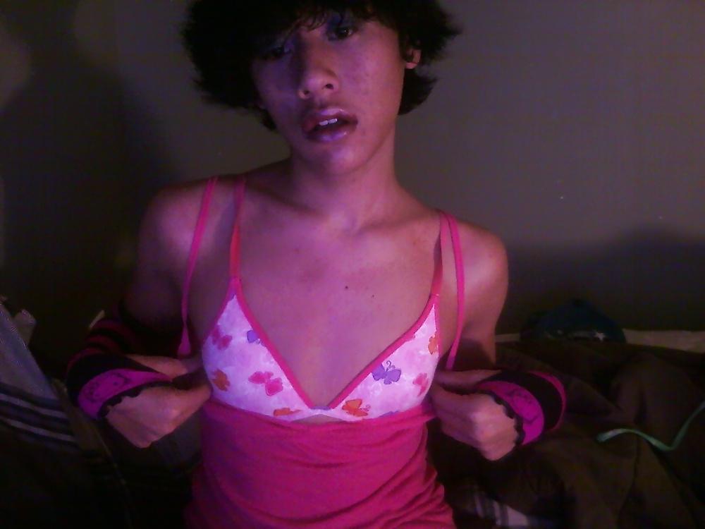 25P Asian CrossDresser