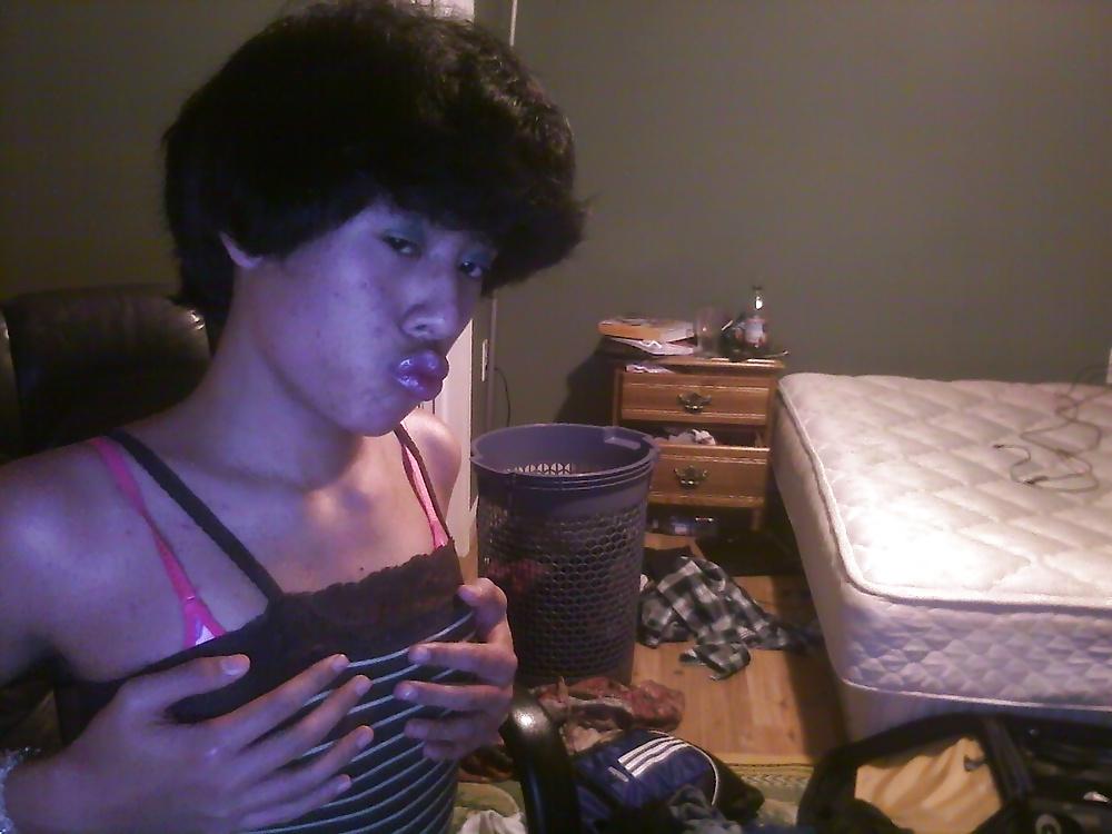 25P Asian CrossDresser