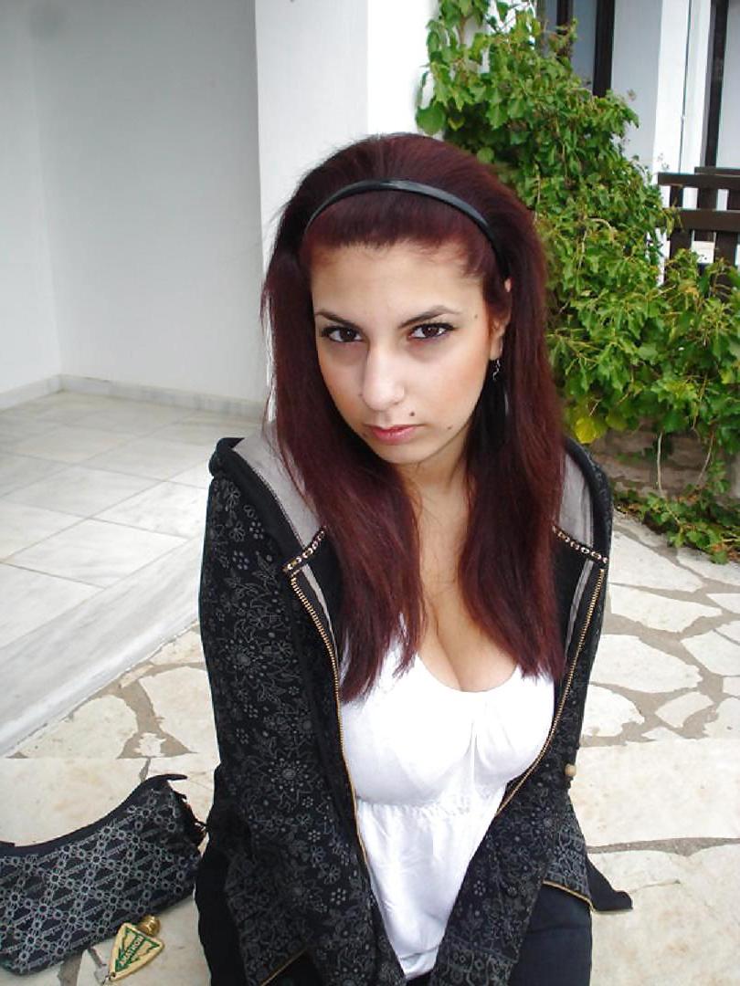 9P Greek girl: Maria