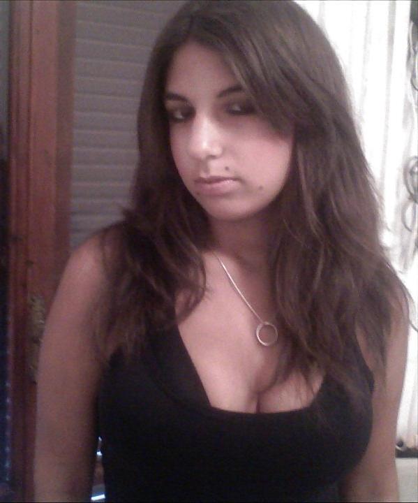 9P Greek girl: Maria