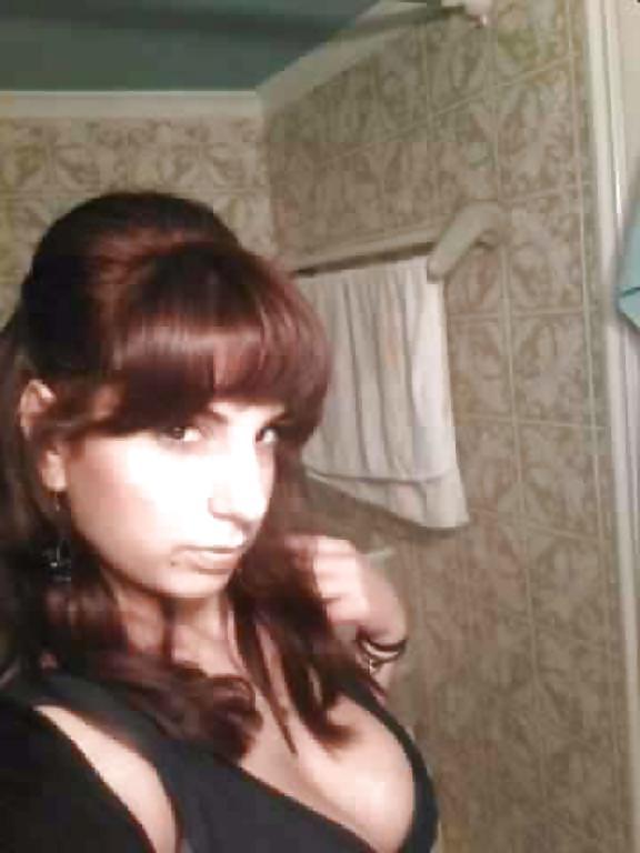 9P Greek girl: Maria