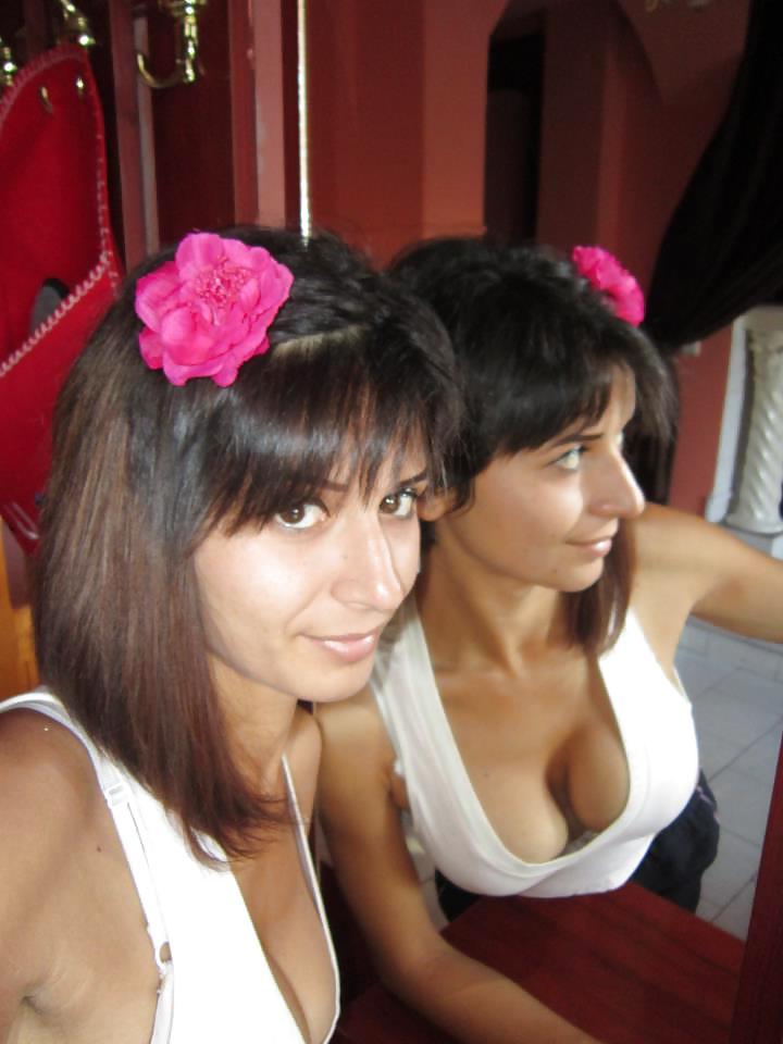 6P Romanian girl: victoria