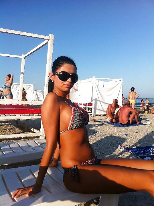 25P Romanian girl: mari