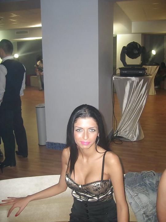 25P Romanian girl: mari