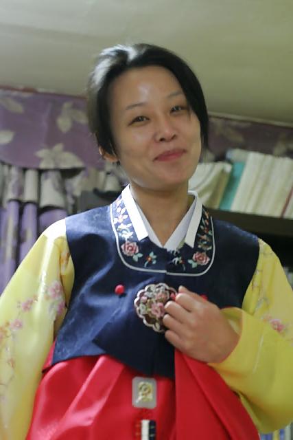 19P The Beauty of Amateur Korean Honeymoon Pics