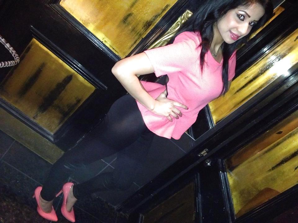 24P Paki - indian white n black cock lover!!!