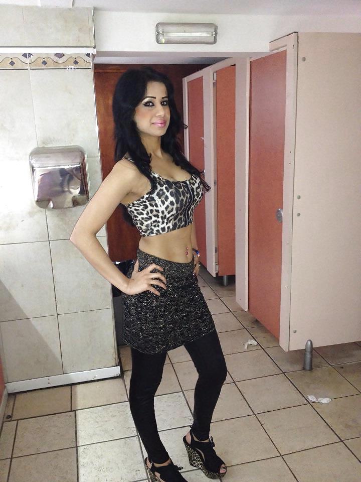 24P Paki - indian white n black cock lover!!!