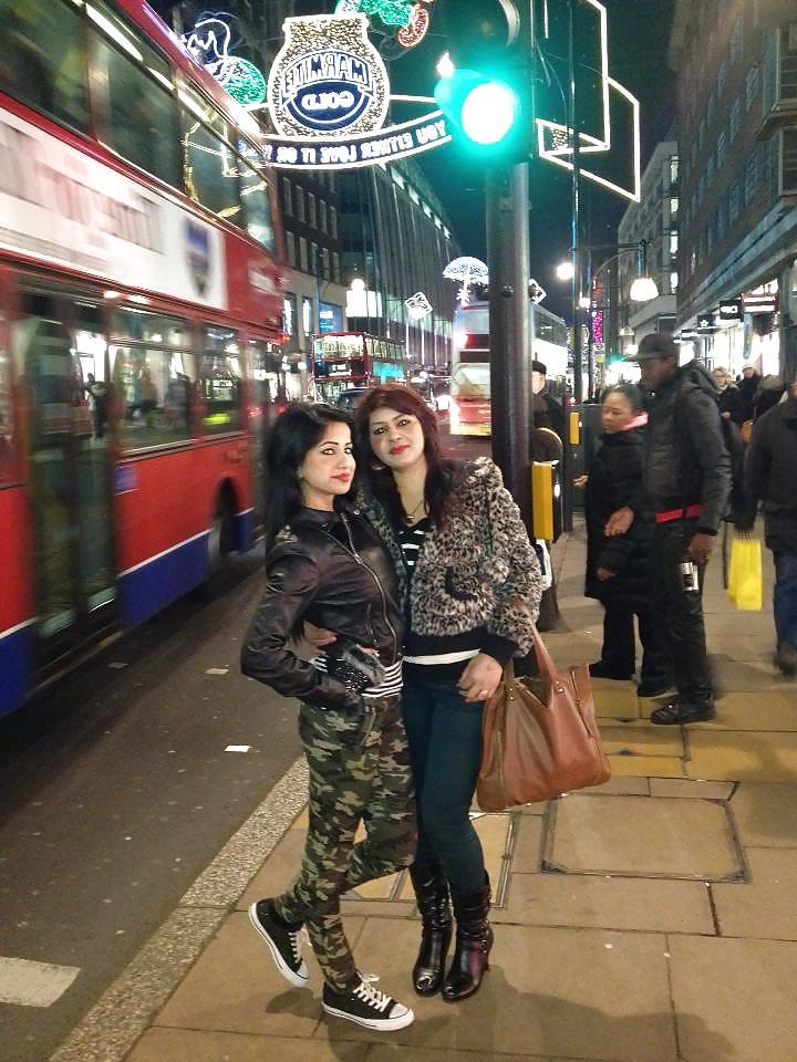 24P Paki - indian white n black cock lover!!!