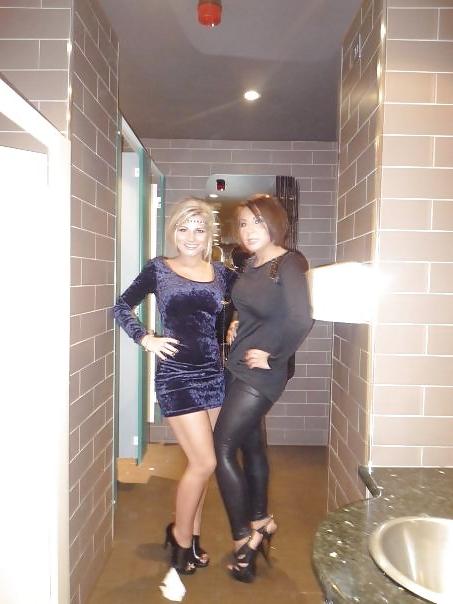 25P Facebook sluts in hot leggings!