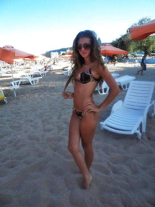 12P Romanian girl: Daniela