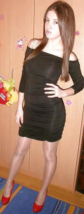 16P Amateurs Heels Pantyhose