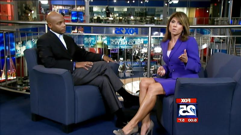 19P Maria Stephanos Sexy Legs