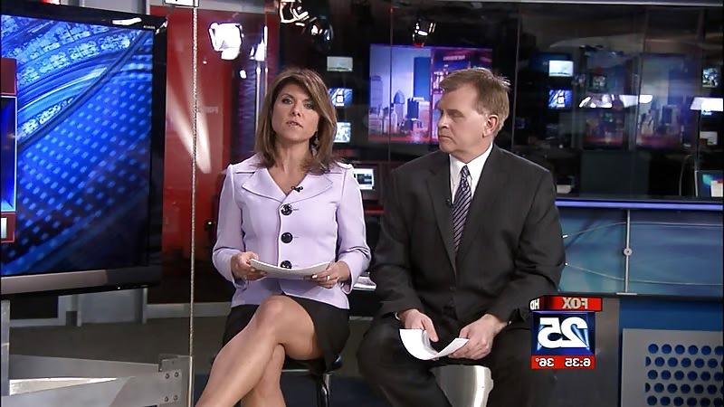 19P Maria Stephanos Sexy Legs