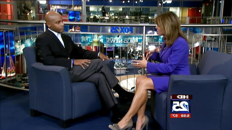 19P Maria Stephanos Sexy Legs