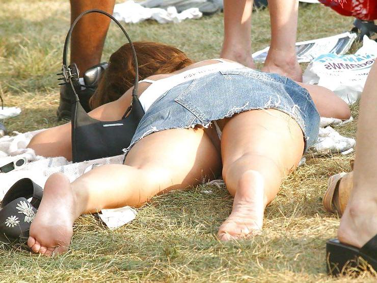 25P Upskirt 3