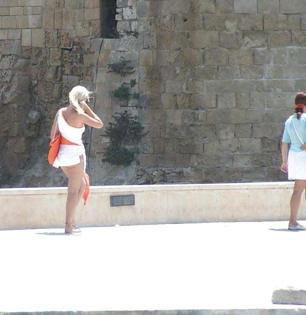 25P Upskirt 3