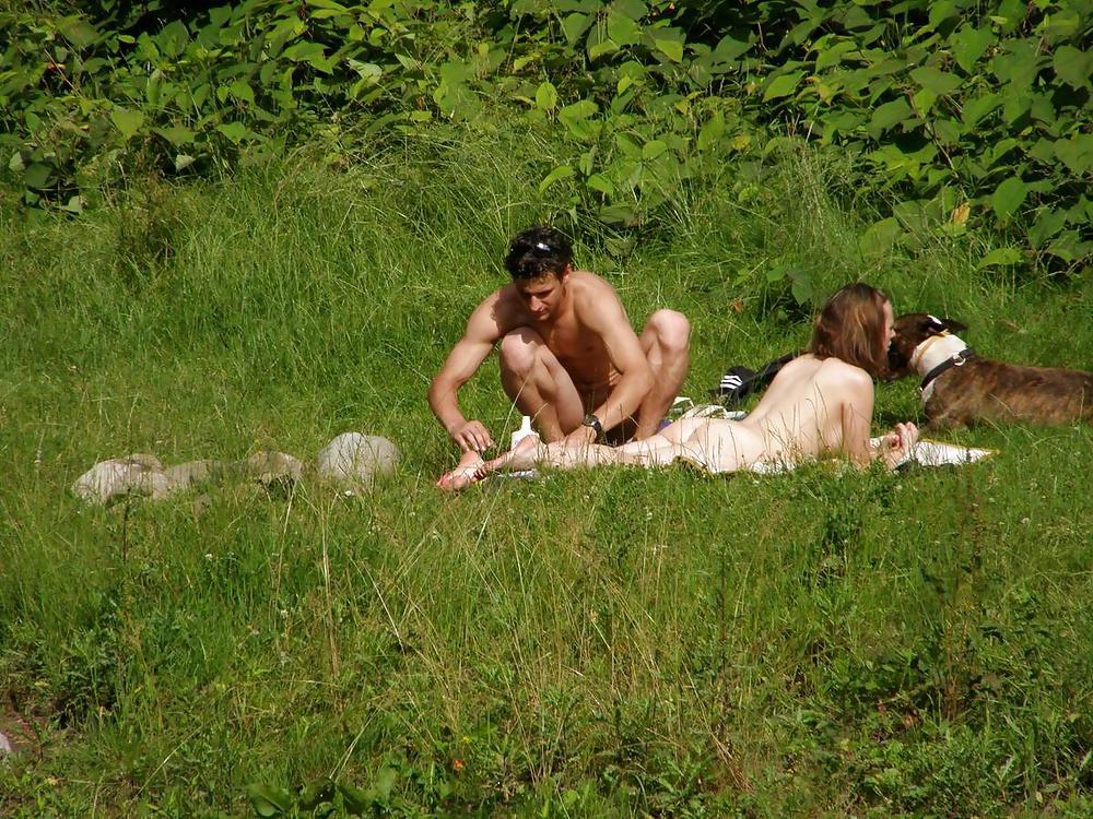 25P Sex outside