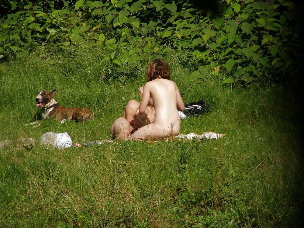 25P Sex outside