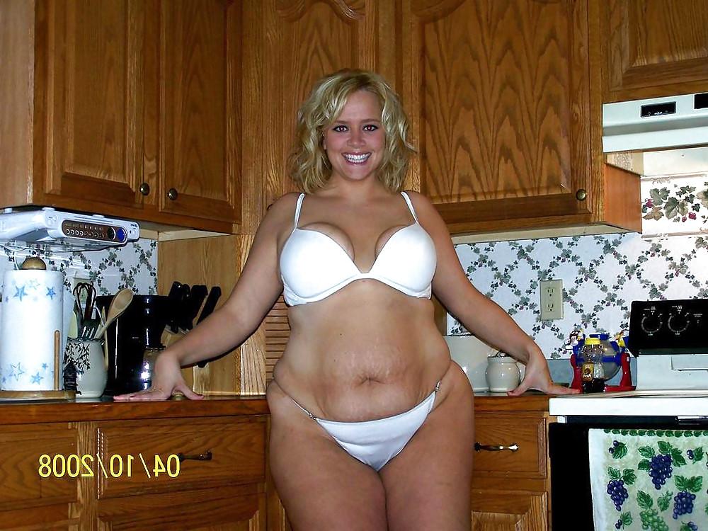 25P More voluptuous beauties bursting out of bikinis